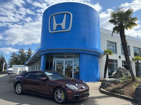 Used 2018 Porsche Panamera 4 w/ Premium Package Plus AWD/4WD image 1