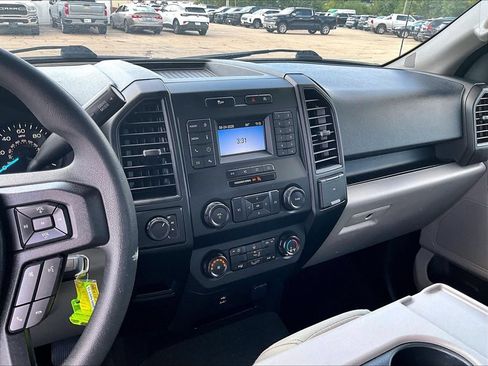 Used 2020 Ford F150 XL w/ Equipment Group 101A Mid AWD/4WD image 17