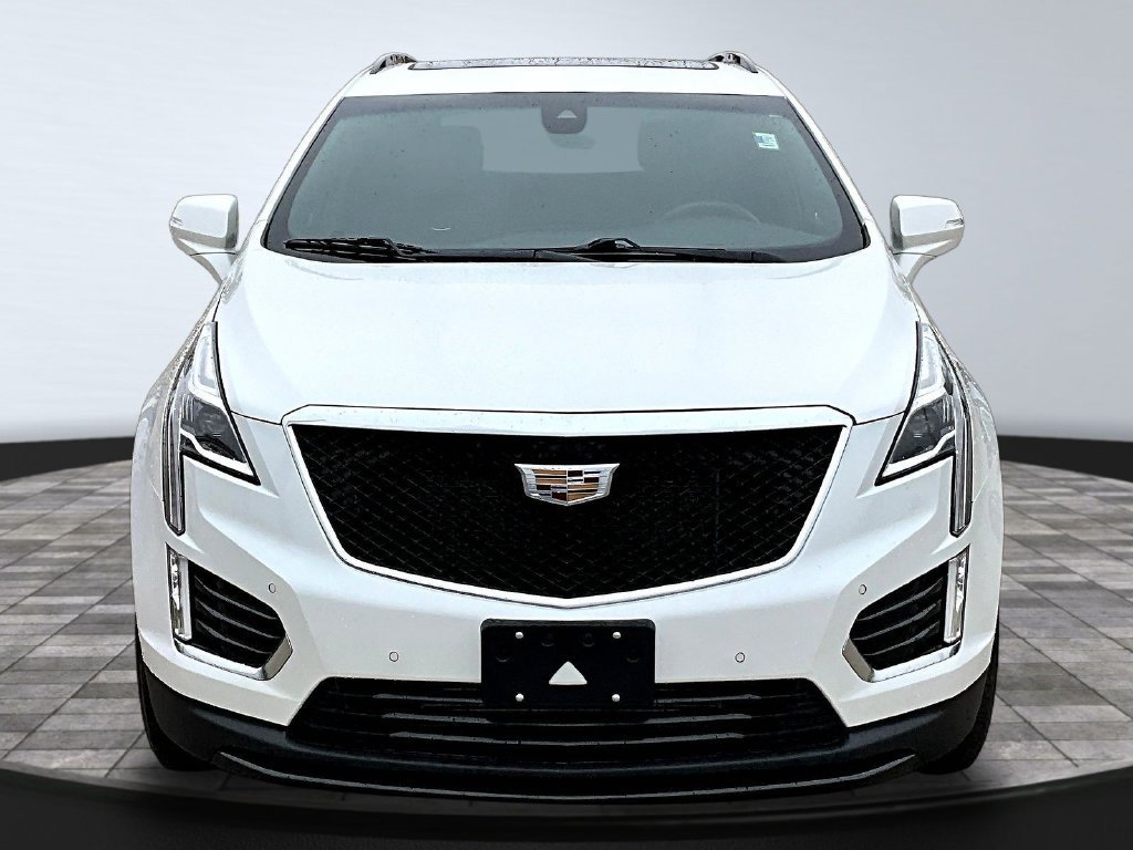 Used 2022 Cadillac XT5 Sportv w/ LPO, Floor Liner Package AWD/4WD image 2