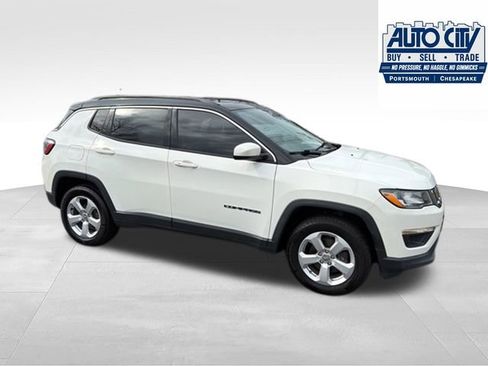 Used 2019 Jeep Compass Latitude w/ Popular Equipment Group AWD/4WD image 2