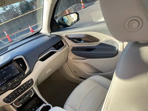 Used 2022 GMC Terrain Denali image 24