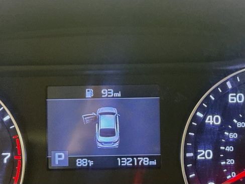 Used 2019 Kia Forte LXS image 12