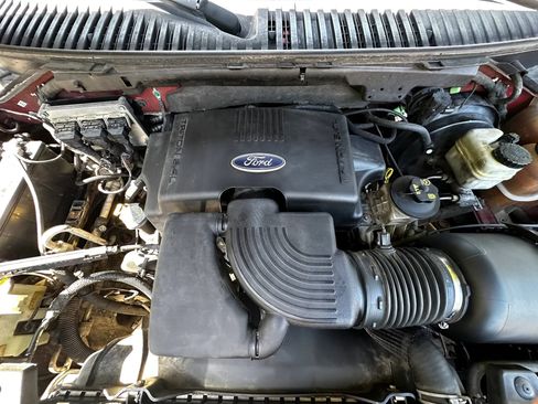 Used 2004 Ford Expedition XLT RWD image 12
