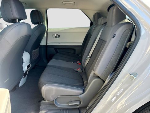 Used 2024 Hyundai Ioniq 5 SEL RWD image 27