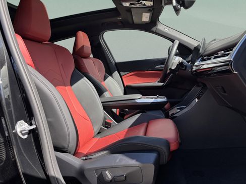 Certified 2025 BMW X2 xDrive28i image 20