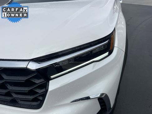 Used 2025 Honda Pilot EX-L image 6