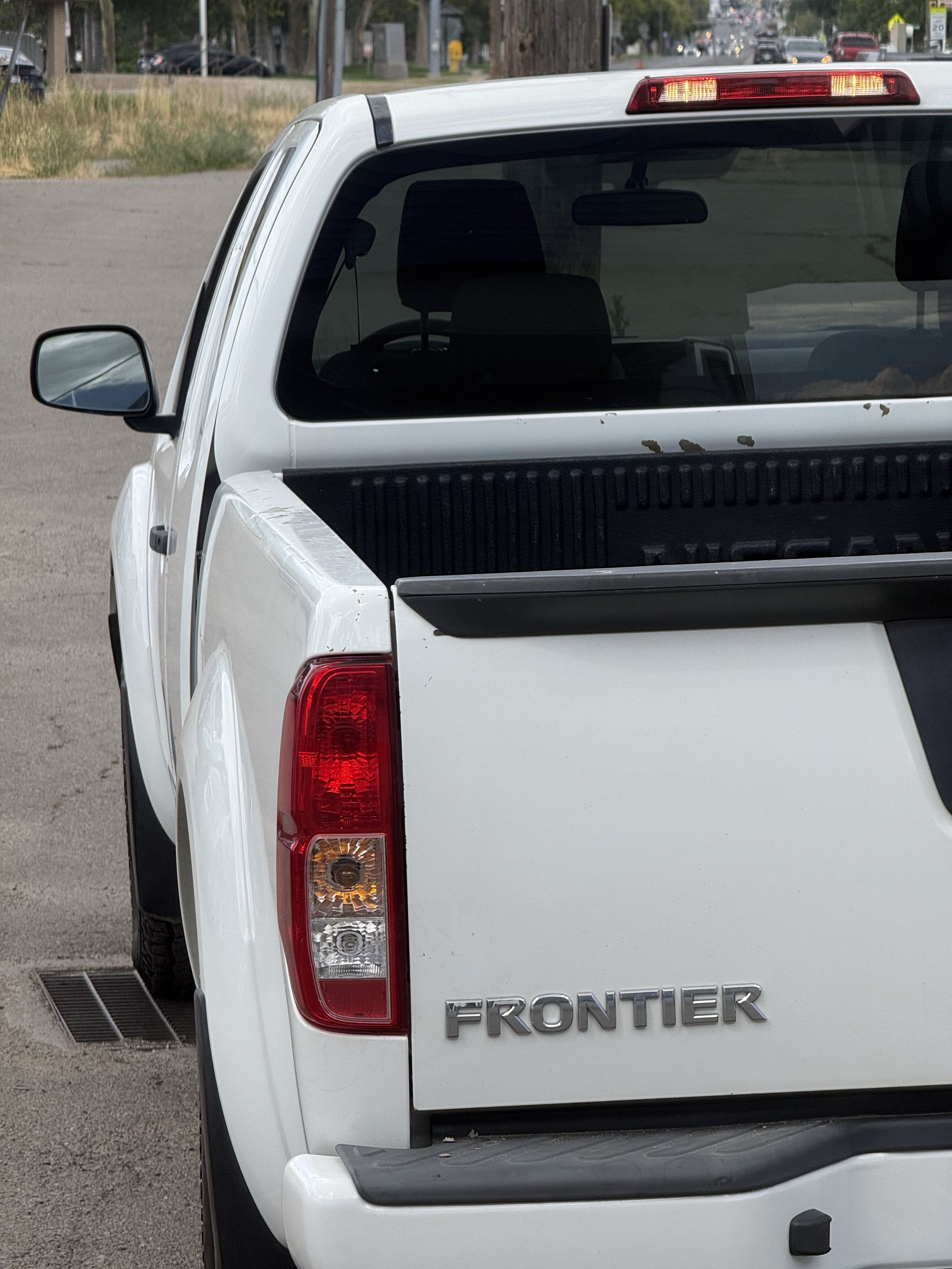 Used 2018 Nissan Frontier S RWD image 17