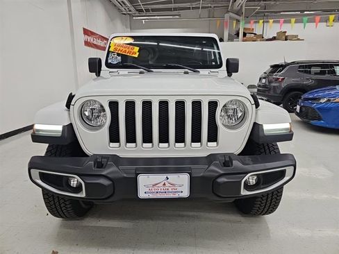 Used 2021 Jeep Wrangler Unlimited Sahara w/ Dual Top Group AWD/4WD image 2