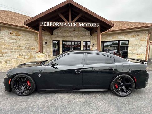 Used 2019 Dodge Charger SRT Hellcat RWD image 2