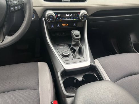 Used 2019 Toyota RAV4 XLE image 17
