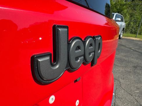 Used 2015 Jeep Renegade Trailhawk image 30