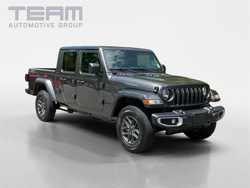 New 2025 Jeep Gladiator Sport image 1