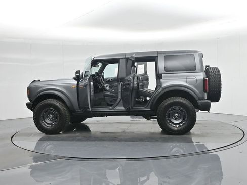 New 2025 Ford Bronco Badlands image 33