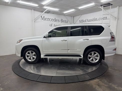 Used 2014 Lexus GX 460 w/ Preferred Accessory Package image 4