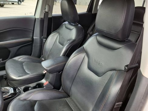 Used 2018 Jeep Compass Limited AWD/4WD image 6