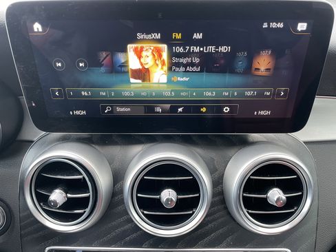 Used 2022 Mercedes-Benz GLC 300 4MATIC image 28