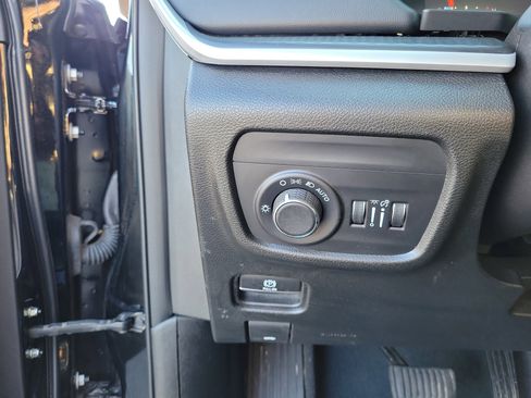 Used 2023 Jeep Grand Cherokee L Laredo AWD/4WD image 20