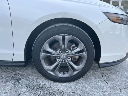 Used 2023 Honda Accord EX image 12