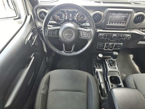 Used 2018 Jeep Wrangler Unlimited Sport S AWD/4WD image 15
