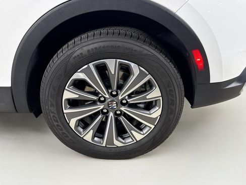 Used 2024 Buick Envision Preferred AWD/4WD image 36