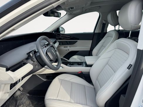 New 2026 Lincoln Nautilus Reserve w/ Jet Appearance Package image 11