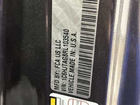 Used 2024 Jeep Gladiator Sport image 27