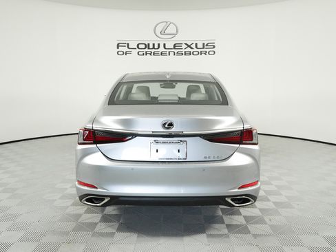 New 2025 Lexus ES 350 w/ Premium Package image 6