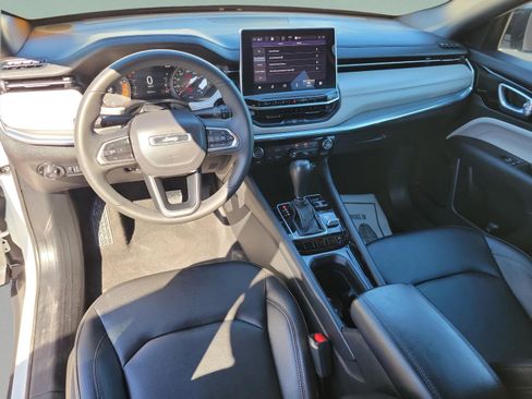 Used 2024 Jeep Compass Limited image 23