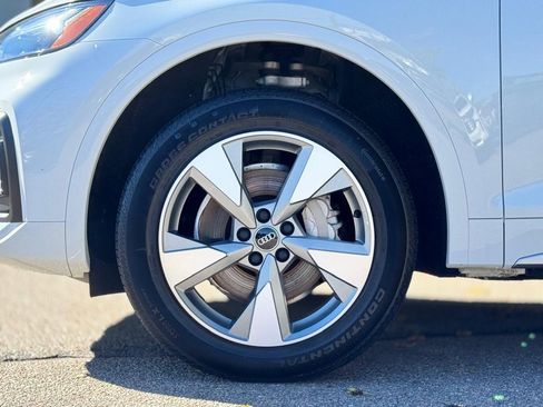 Used 2024 Audi Q5 2.0T Premium Plus w/ Premium Plus Package image 11