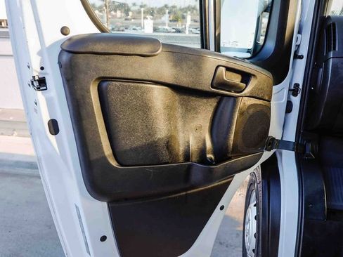 Used 2023 RAM ProMaster 2500 w/ Premium Convenience Group (B) FWD image 23