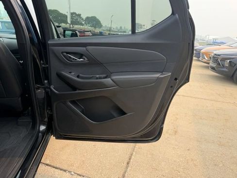 Used 2023 Chevrolet Traverse RS w/ LPO, Floor Liner Package AWD/4WD image 36