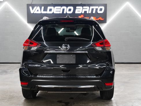 Used 2017 Nissan Rogue SL w/ SL Premium Package FWD image 17