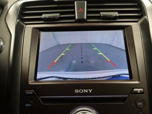 Used 2020 Ford Fusion Titanium image 22