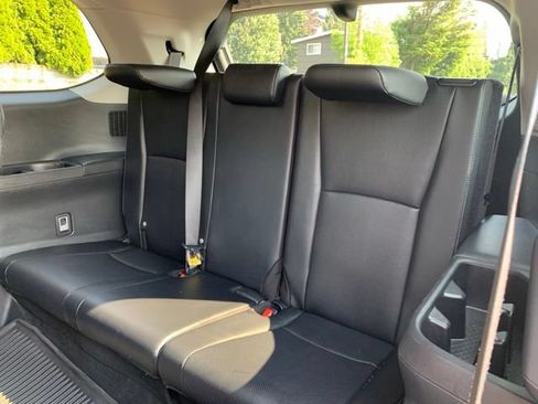 Used 2024 Toyota Grand Highlander AWD image 18