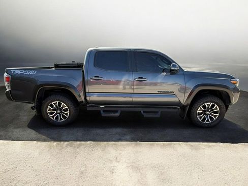 Used 2021 Toyota Tacoma TRD Sport w/ Technology Package image 15