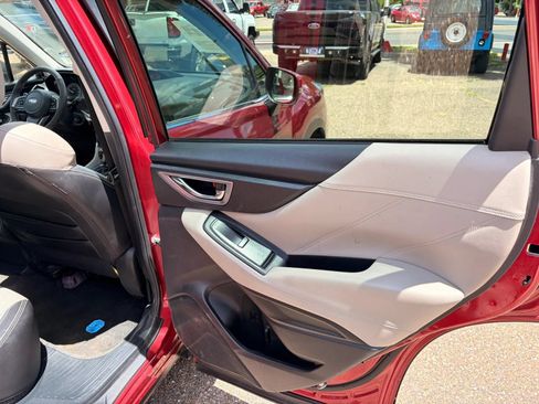Used 2020 Subaru Forester Limited AWD/4WD image 19