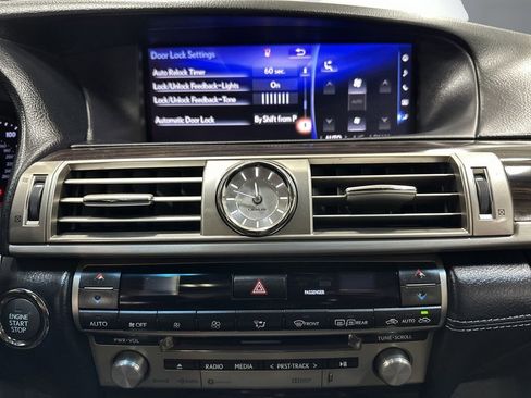 Used 2017 Lexus LS 460 w/ Comfort Package RWD image 19