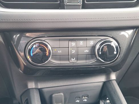 New 2026 Chevrolet TrailBlazer LT FWD image 14