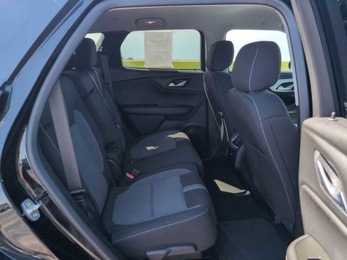 Used 2025 Chevrolet Blazer LT FWD image 25
