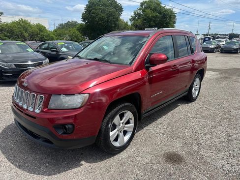 Used 2016 Jeep Compass Latitude image 3