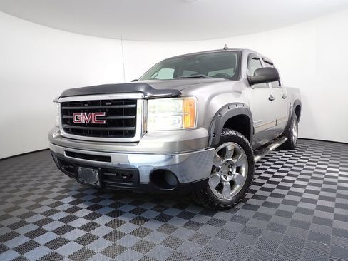 Used 2009 GMC Sierra 1500 SLE w/ Power Pack Plus AWD/4WD image 2