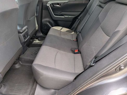 Used 2019 Toyota RAV4 XLE w/ Convenience Package AWD/4WD image 19