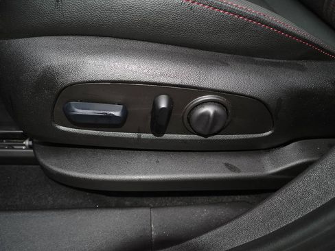 Certified 2024 Chevrolet Equinox RS AWD/4WD image 25