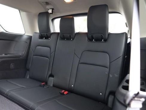 Certified 2025 Nissan Pathfinder SL AWD/4WD image 28