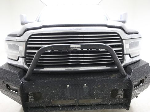 Used 2021 RAM 2500 Laramie w/ Body Color Bumper Group AWD/4WD image 7