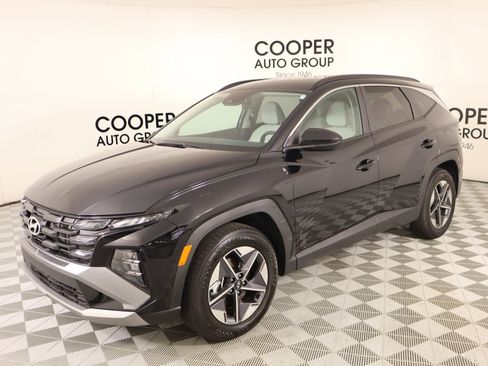 Certified 2025 Hyundai Tucson SEL image 10