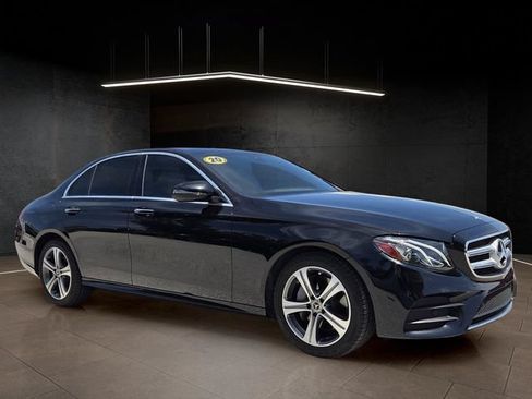 Used 2020 Mercedes-Benz E 350 4MATIC Sedan image 1