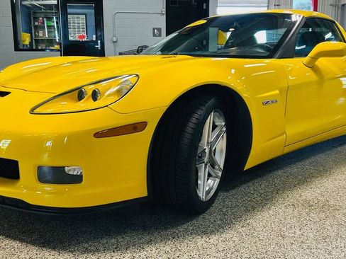 Used 2006 Chevrolet Corvette Z06 w/ Preferred Equipment Group RWD image 3