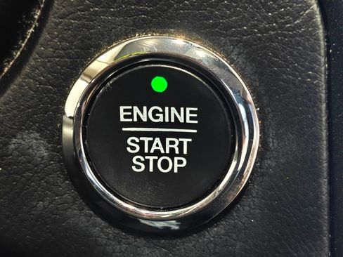 Used 2019 Ford Fusion Titanium image 13