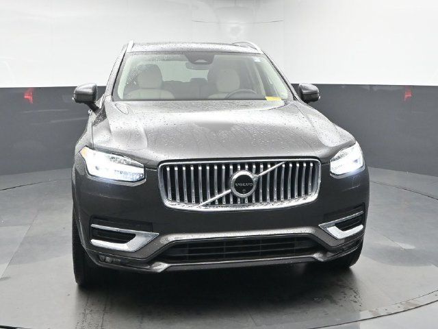Used 2024 Volvo XC90 B6 Plus w/ Protection Package Premier AWD/4WD image 2
